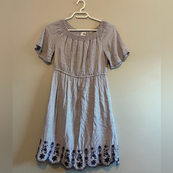 Old navy dress - Picture 1 of 3